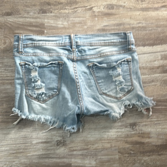 Eunina  shorts size small - Picture 5 of 7